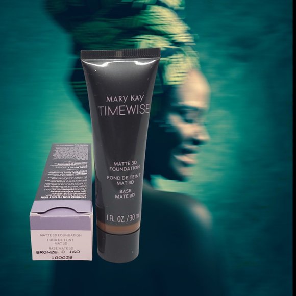 Bronze C 160 (Cool) Matte 3D Foundation - Combo-to-Oily Skin TimeWise…Ma… - Picture 2 of 6